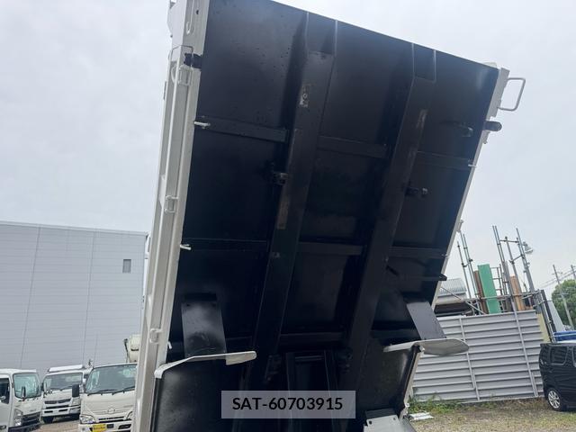 Hino DUTRO 2014-08 8549359-5