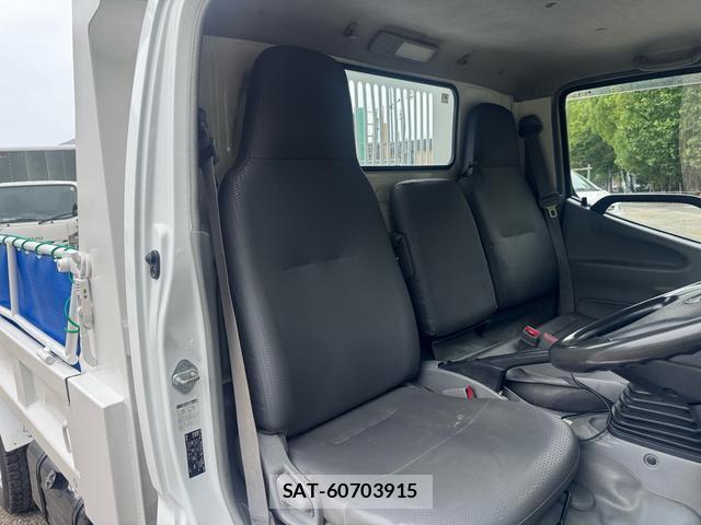 Hino DUTRO 2014-08 8549359-7