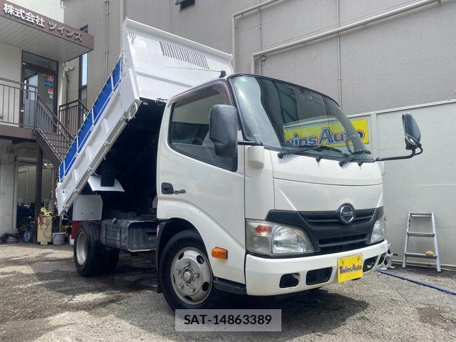 Hino DUTRO 2013-11 8549360-0