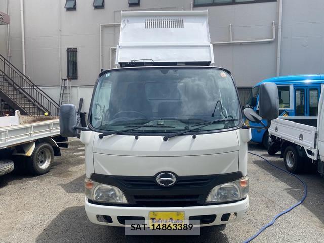 Hino DUTRO 2013-11 8549360-1