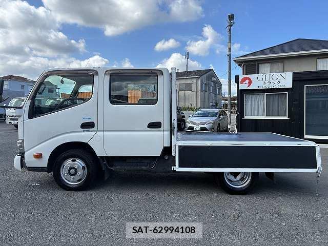 Hino DUTRO 2019-10 8551611-7