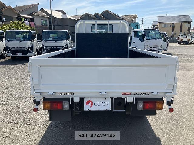 Hino DUTRO 2019-07 8551613-8