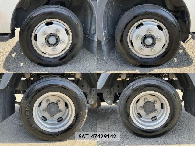 Hino DUTRO 2019-07 8551613-9