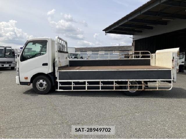 Hino DUTRO 2018 8552774-12