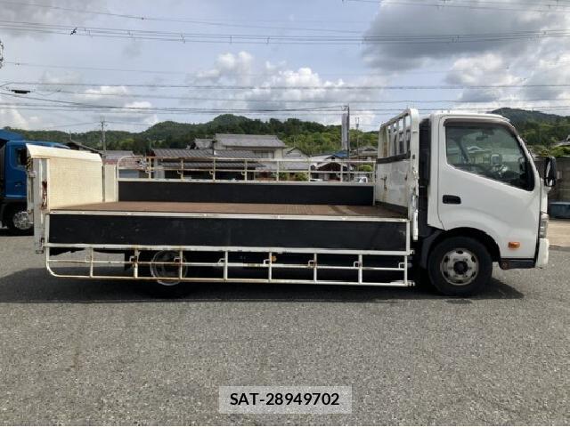 Hino DUTRO 2018 8552774-13