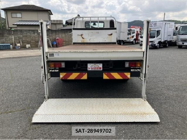 Hino DUTRO 2018 8552774-17