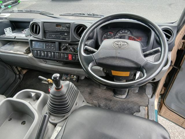Toyota DYNA TRUCK 2013-10 8547746-2