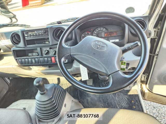Toyota DYNA TRUCK 2013 8549222-5