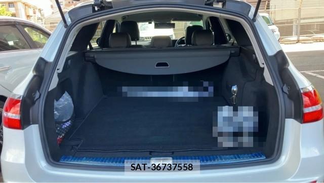 Mercedes Benz E-CLASS 2018-03 8550258-17