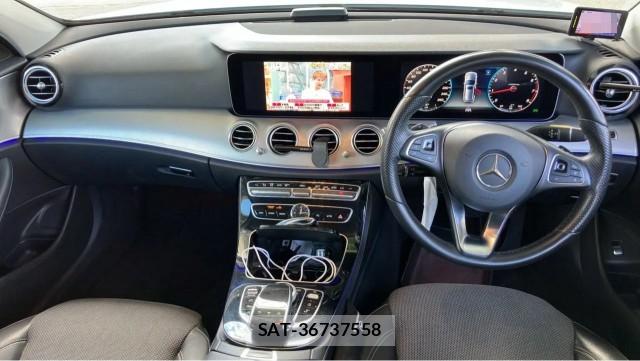 Mercedes Benz E-CLASS 2018-03 8550258-2
