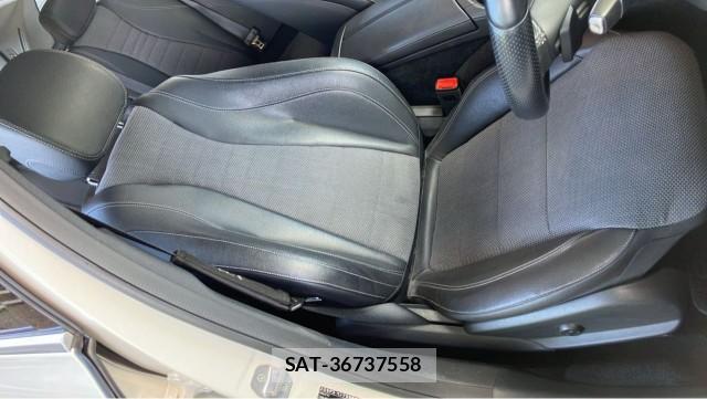 Mercedes Benz E-CLASS 2018-03 8550258-5