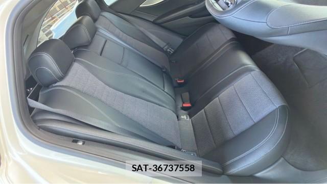 Mercedes Benz E-CLASS 2018-03 8550258-6