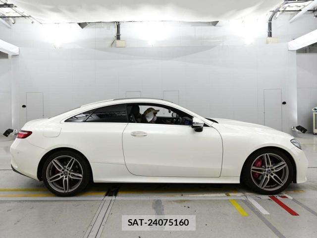 Mercedes Benz E-CLASS 2017-05 8547823-4
