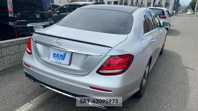 Mercedes Benz E-CLASS 2019-08 8550310-12