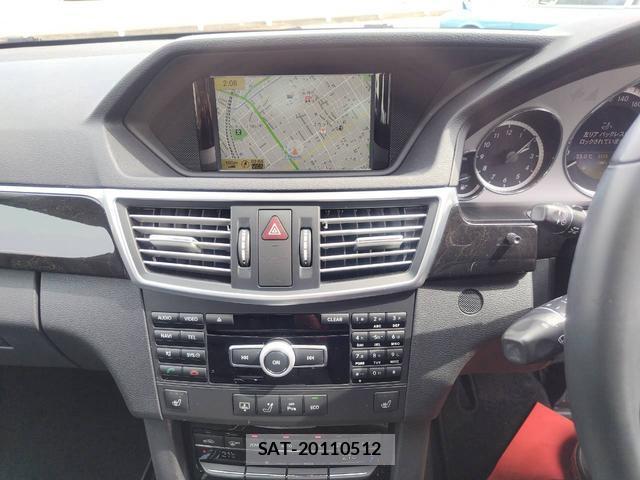 Mercedes Benz E-CLASS 2011-12 8551835-13