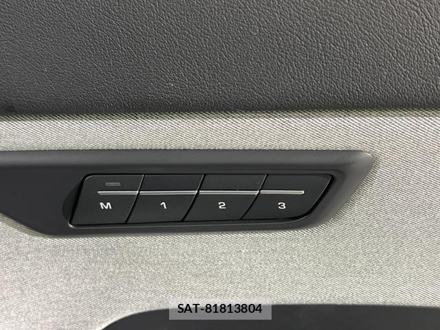 Jaguar E-PACE 2021-07 8547171-10