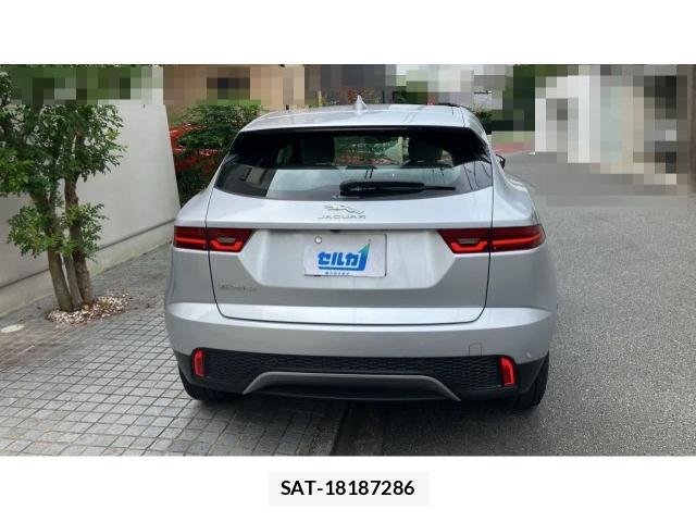 Jaguar E-PACE 2019-03 8547779-1