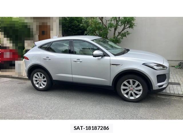 Jaguar E-PACE 2019-03 8547779-3