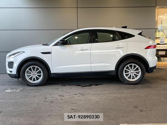 Jaguar E-PACE 2019-03 8551142-19