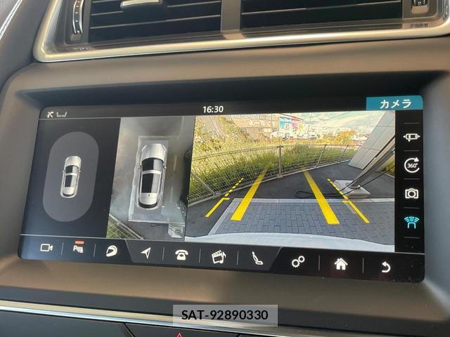 Jaguar E-PACE 2019-03 8551142-8