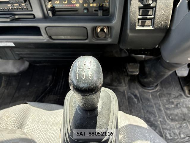 Isuzu ELF TRUCK 2006-04 8546890-18