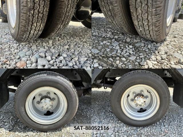 Isuzu ELF TRUCK 2006-04 8546890-8