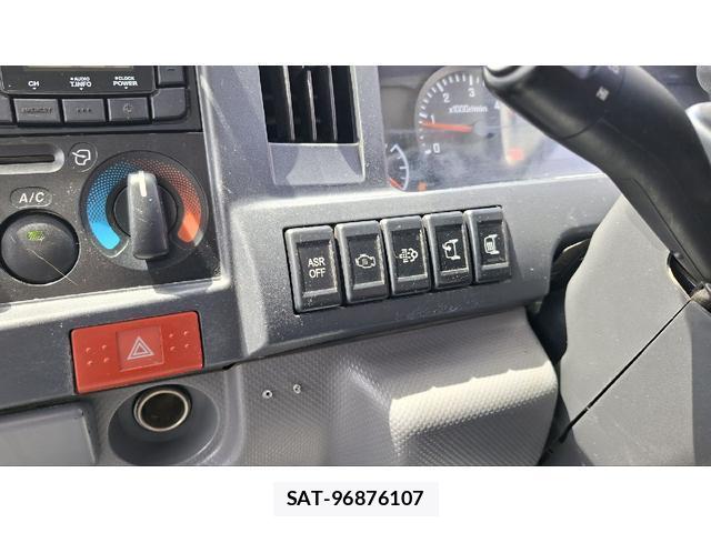 Isuzu ELF TRUCK 2015-06 8548529-13