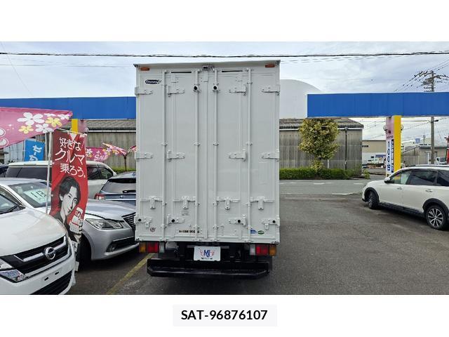 Isuzu ELF TRUCK 2015-06 8548529-15