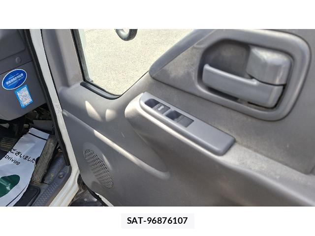 Isuzu ELF TRUCK 2015-06 8548529-18