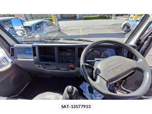 Isuzu ELF TRUCK 2012-05 8548530-1