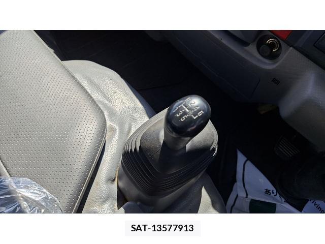 Isuzu ELF TRUCK 2012-05 8548530-7