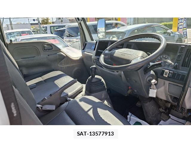 Isuzu ELF TRUCK 2012-05 8548530-9