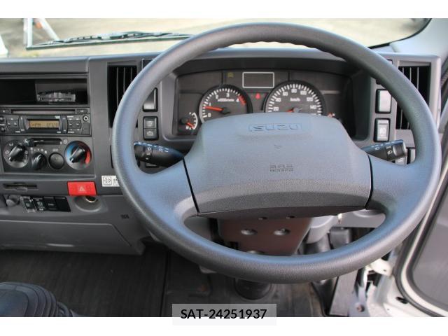 Isuzu ELF TRUCK 2018-10 8548744-7
