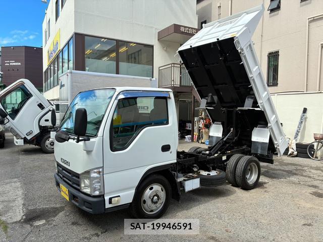 Isuzu ELF TRUCK 2013-11 8549361-2