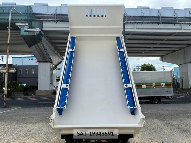 Isuzu ELF TRUCK 2013-11 8549361-5