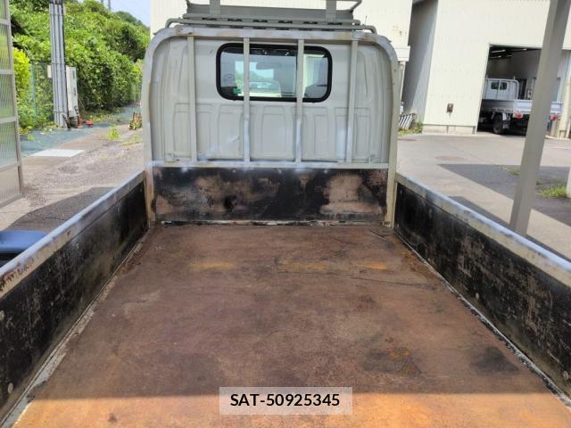 Isuzu ELF TRUCK 2017 8550854-2