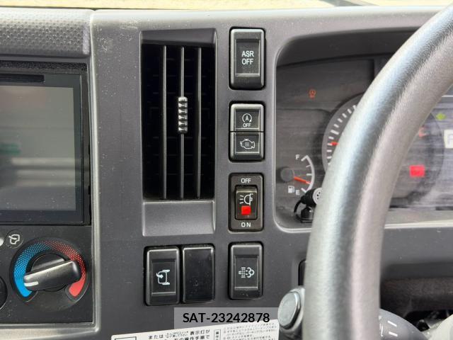 Isuzu ELF TRUCK 2016-02 8551929-11