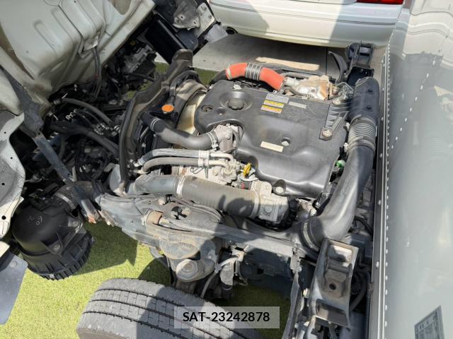 Isuzu ELF TRUCK 2016-02 8551929-18
