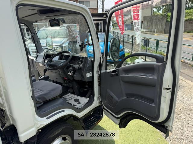Isuzu ELF TRUCK 2016-02 8551929-4