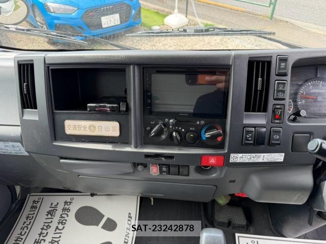 Isuzu ELF TRUCK 2016-02 8551929-7