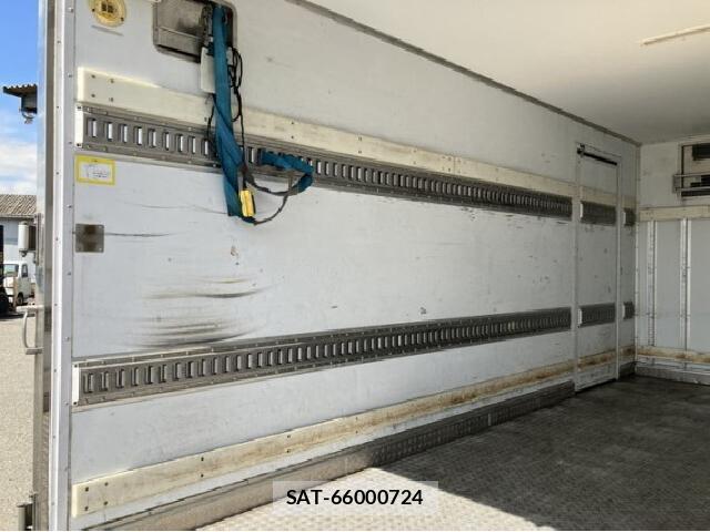 Isuzu ELF TRUCK 2018 8552779-5