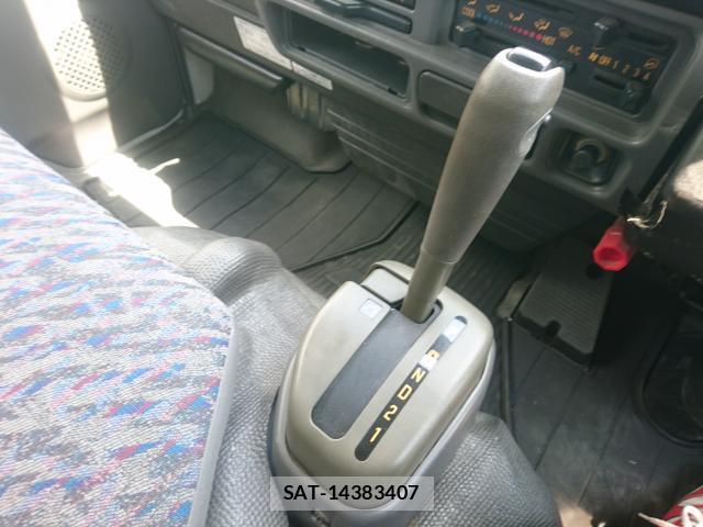 Isuzu ELF VAN 2003-08 8545972-15