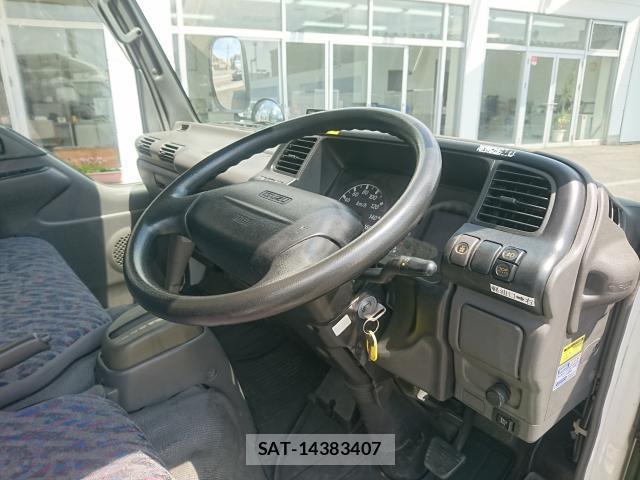 Isuzu ELF VAN 2003-08 8545972-2