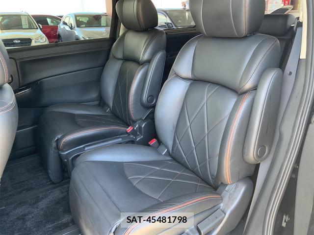 Nissan ELGRAND 2019-06 8547018-12