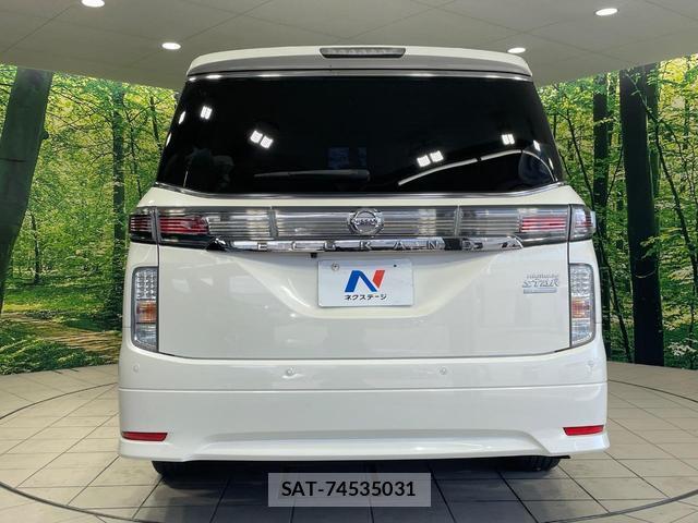 Nissan ELGRAND 2017-09 8549007-14