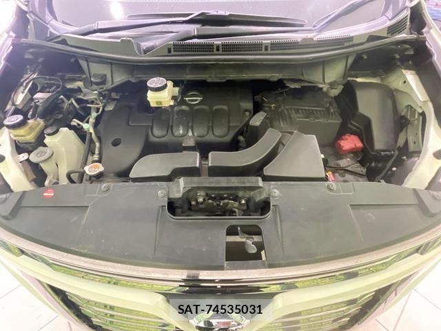 Nissan ELGRAND 2017-09 8549007-16