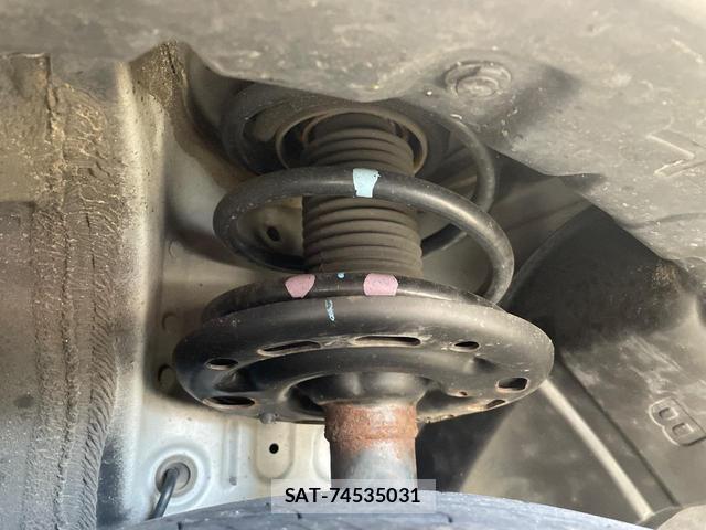 Nissan ELGRAND 2017-09 8549007-18