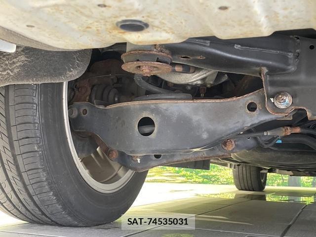 Nissan ELGRAND 2017-09 8549007-19