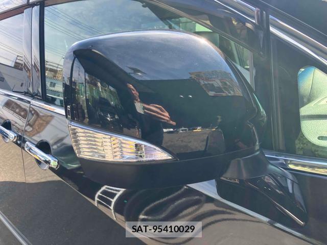 Nissan ELGRAND 2012-03 8549274-11