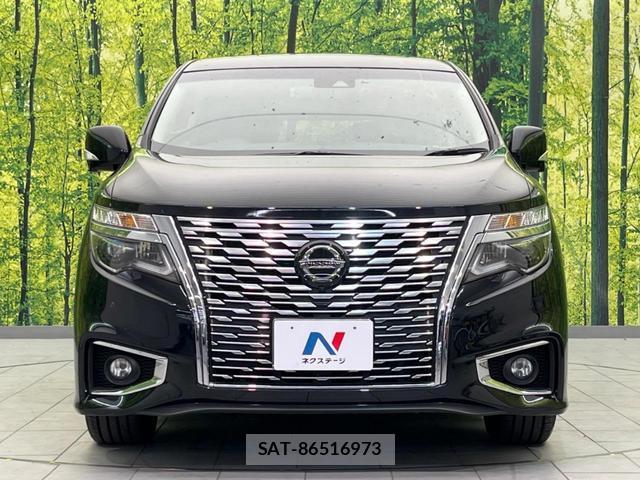 Nissan ELGRAND 2022-09 8549597-14